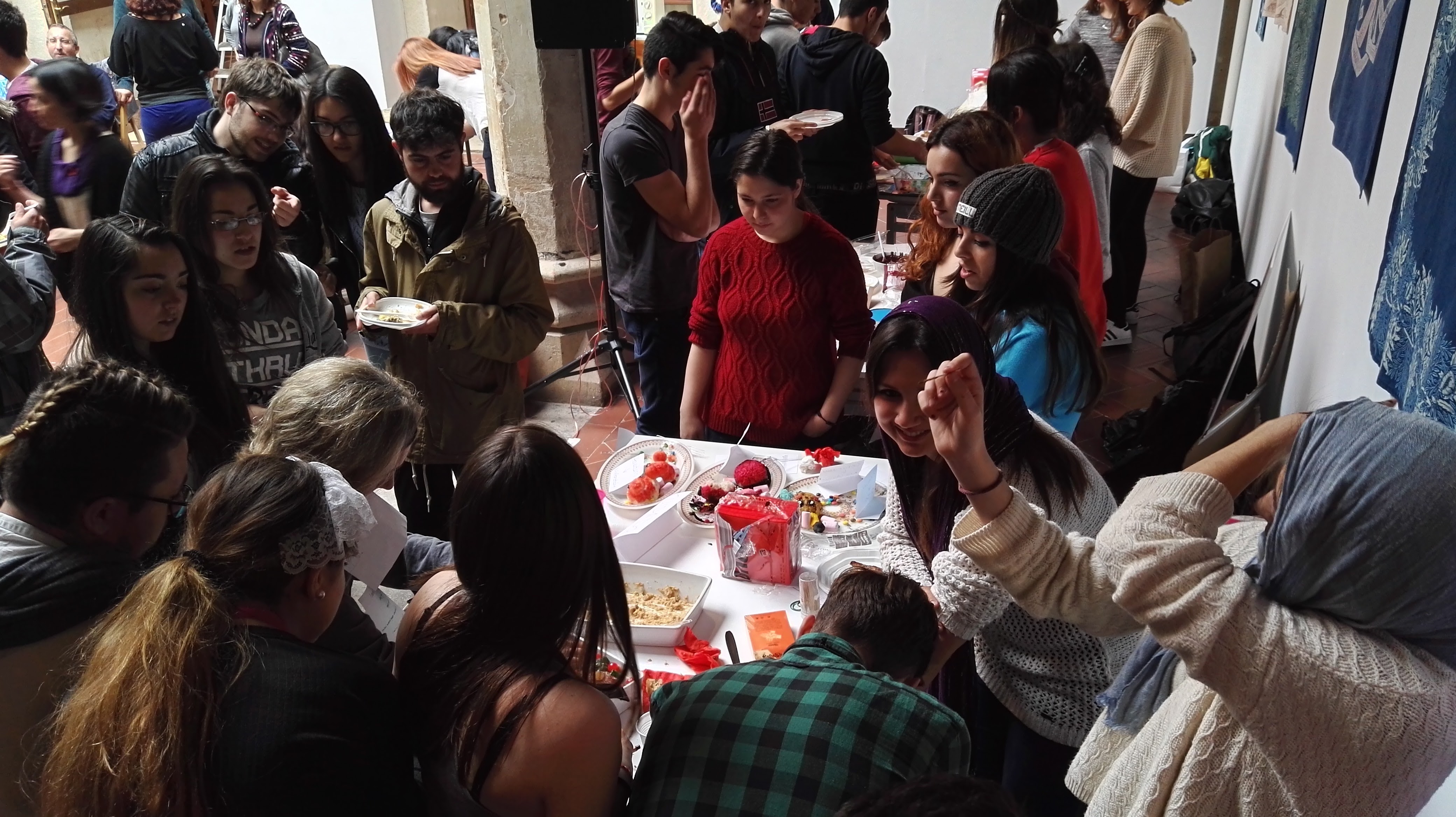 Imágenes de las actividades de "( paréntesis ) I.ª Jornadas de diseño y pico" celebradas del 21 al 27 de abril de 2016